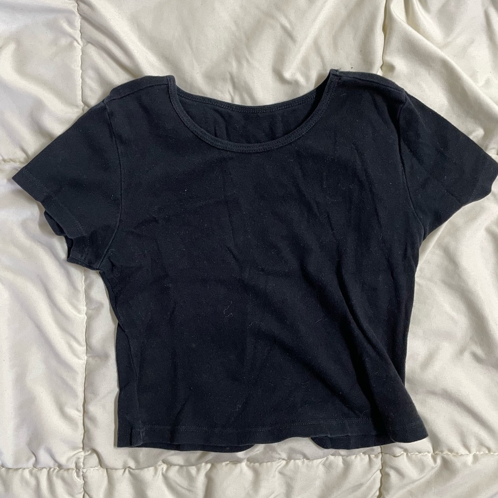 Brandy Melville Ashlyn crop top